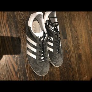 Adidas size 10 men’s shoes